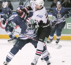 «Ястребы» бросались коршуном