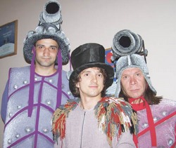 Добро пожаловать, или Посторонним вход разрешен