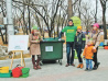 Две юные хабаровчанки учат город раздельному сбору мусора