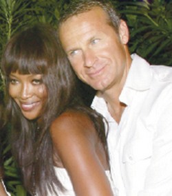 Семью и сердце разбили вдребезги