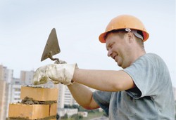 В июле росли кредиты и... долги