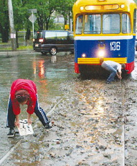 Много воды
