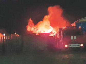 Как ребята помогали огнеборцам пожар тушить 