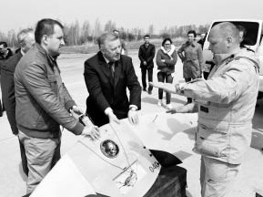 Ему сверху видно всё