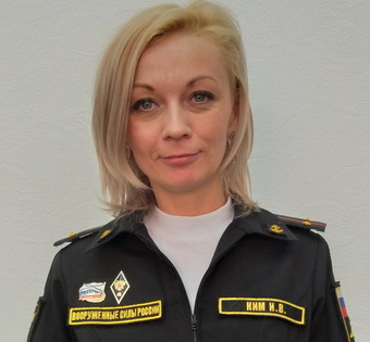 Есть женщины, похожие на солнце, от их присутствия становится теплей