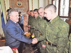 Новобранцы связь с домом не потеряют  