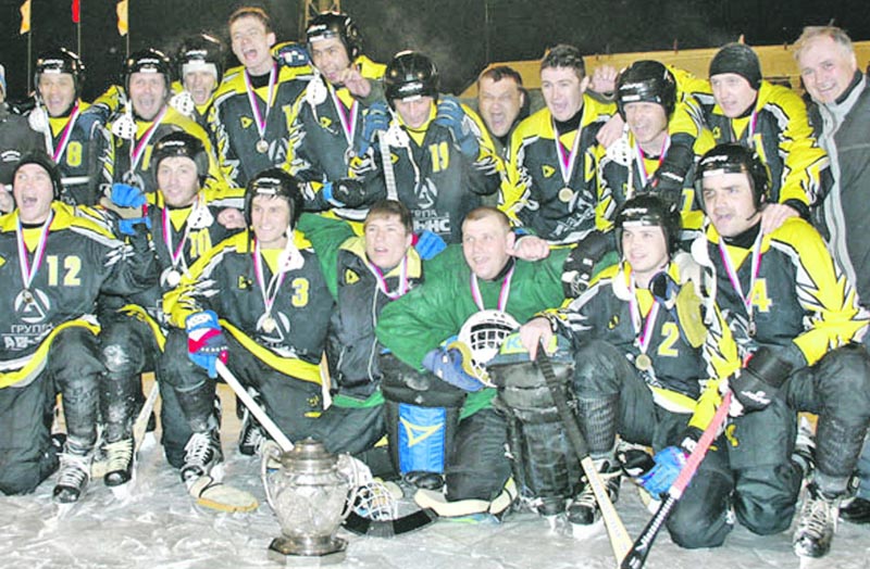 Играл с Владимиром Шестаковым и тренировал Йоля Отена