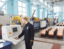 Летом, как ни странно, производство добавляет обороты