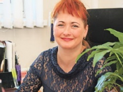 В  дамской  сумочке - «Финансовый  директор»