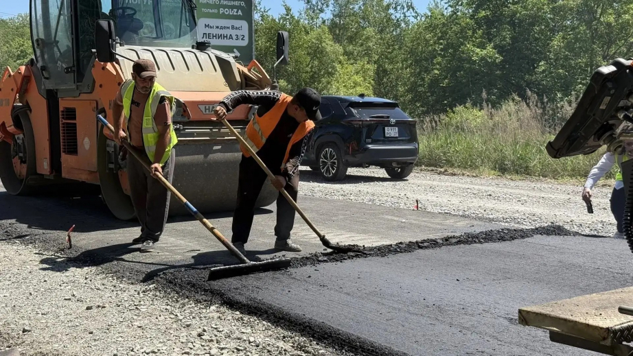 Летняя дорожная кампания в Хабаровском крае завершена на 30 процентов