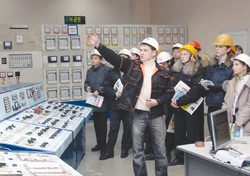 На урок физики - в касках