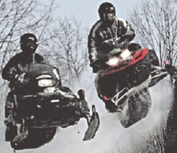 Снегоходы летают!