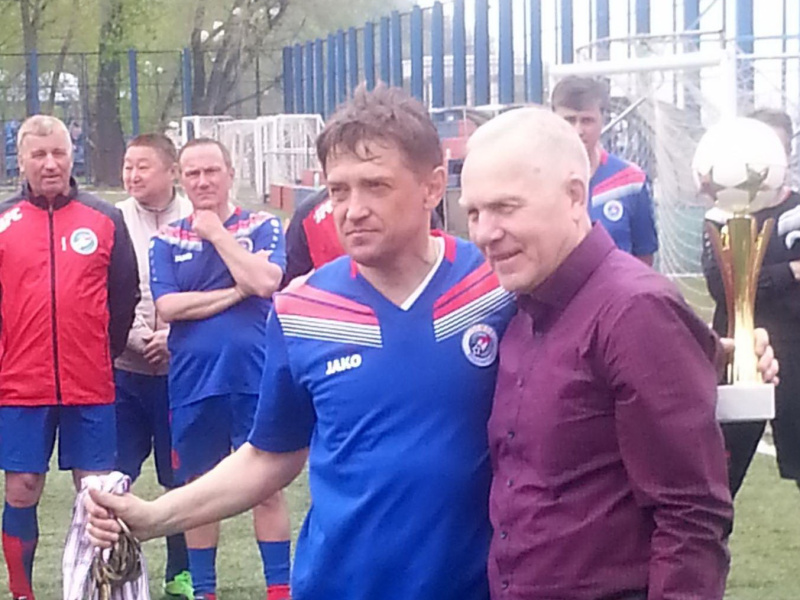 Есть такая профессия - голы забивать