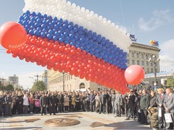 М58 «Амур» и жёлтая «Лада» премьера
