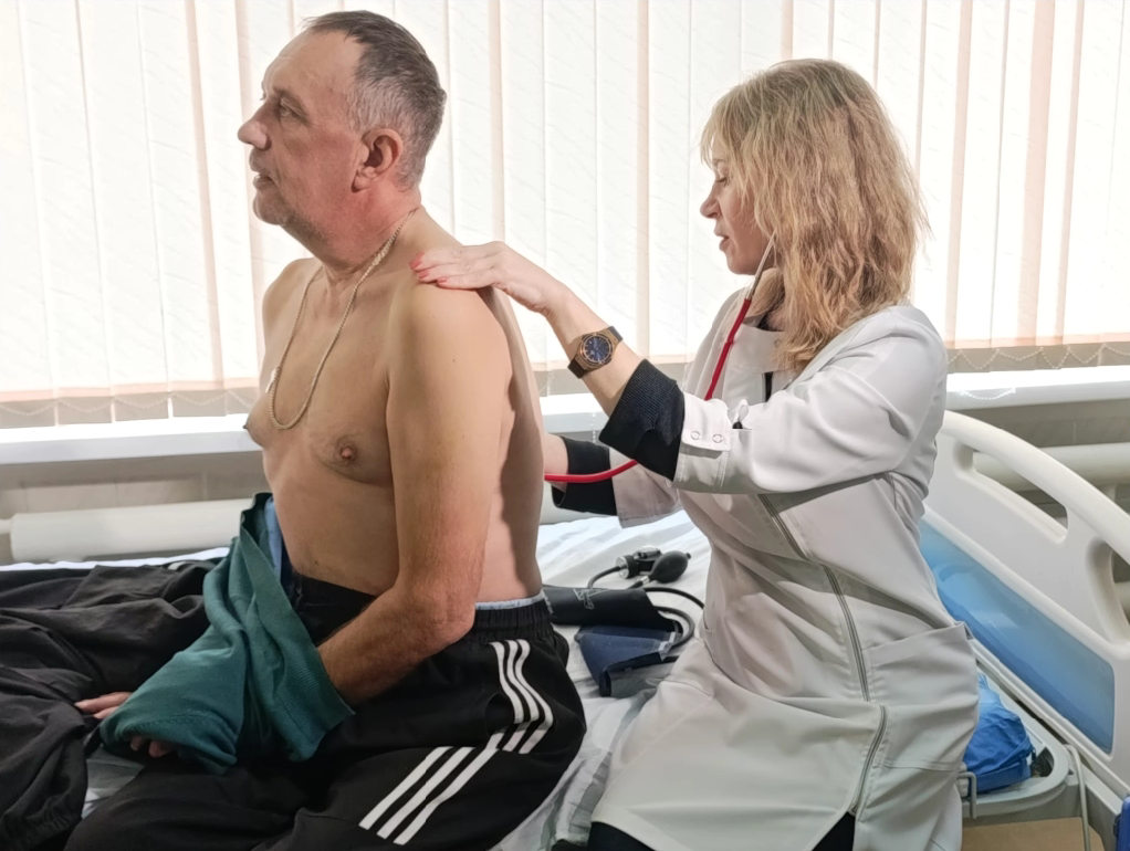 Хабаровские врачи спасли пациента с тяжёлой пневмонией