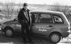 Чья дорога хуже - мы искали в луже