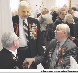 Ветераны спели «День Победы»