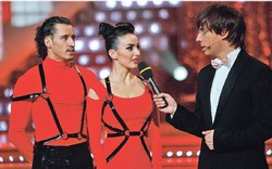 И пустились звёзды в пляс в пятый раз