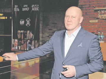 Виталий Хаев: «Я очень законопослушный. Сказано никуда не ходить - не пойду»