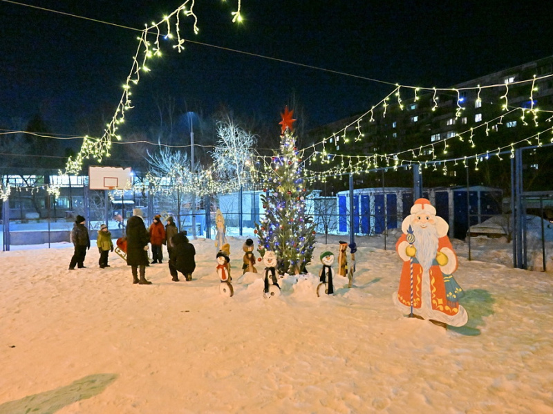 Не двор, а сказка!