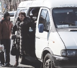 Маршруткам узаконили проездной тариф