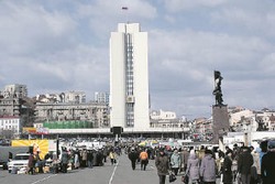 Владивосток - город нашенский?