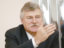 Решения молча где-то умирают