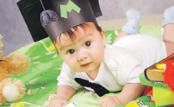 От всей души улыбаются малыши