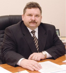 Готовь сани и зимой, и летом