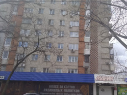 Где  эта  улица,  где  этот  дом