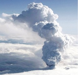 Пепел из Исландии долетит и до нас