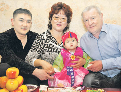 И трижды накроется праздничный стол…