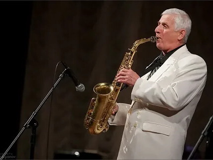 Вячеслава Захарова по жизни преследует… джаз