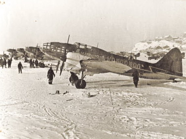 «Это было с бойцами, или страной, или в сердце было моём…»