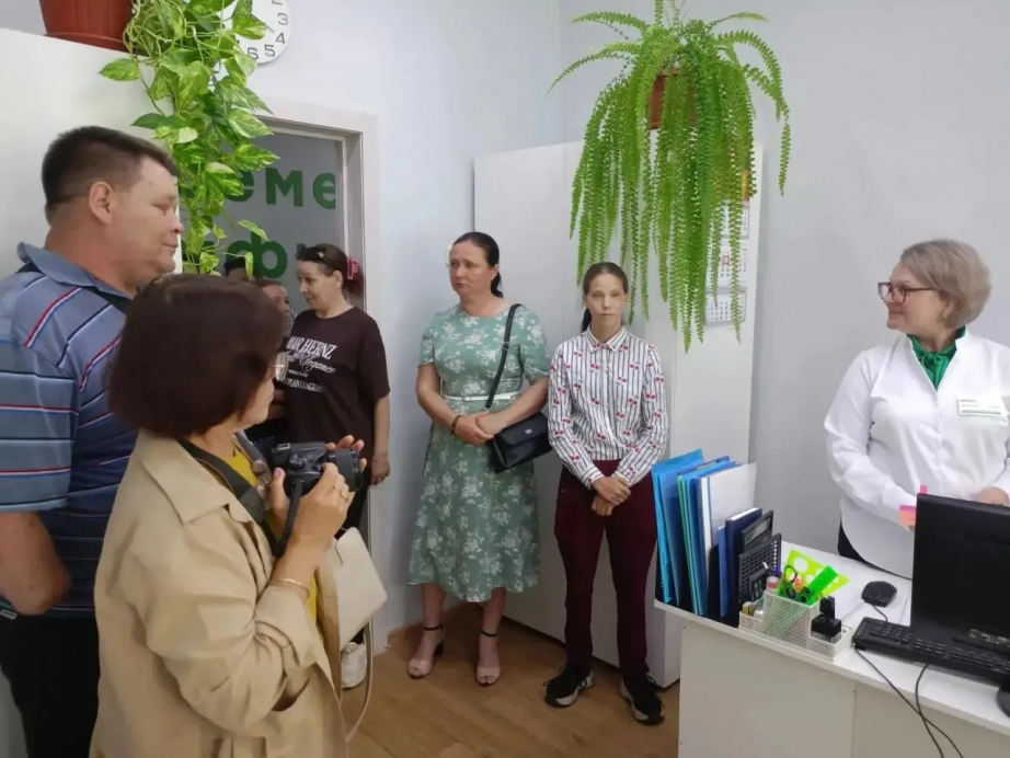 Пятый в регионе семейный МФЦ открылся в поселке Хор
