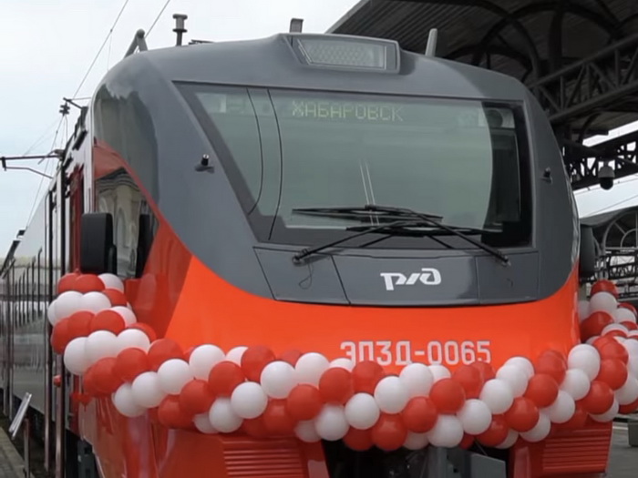 В Николаевку на новом электропоезде