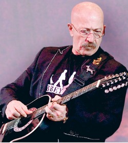 Александр Розенбаум в «Одноклассниках» не числится