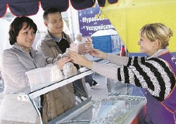 Прибыль от летней торговли смыли дожди