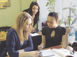 Школу по закону выселяют дважды