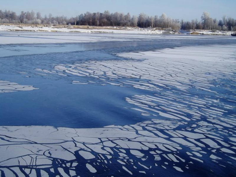 Лёд крепнет позже срока