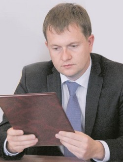 Немного сфагнума, и нефтяное пятно... исчезает