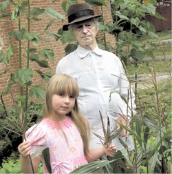 А вернулся отовсюду