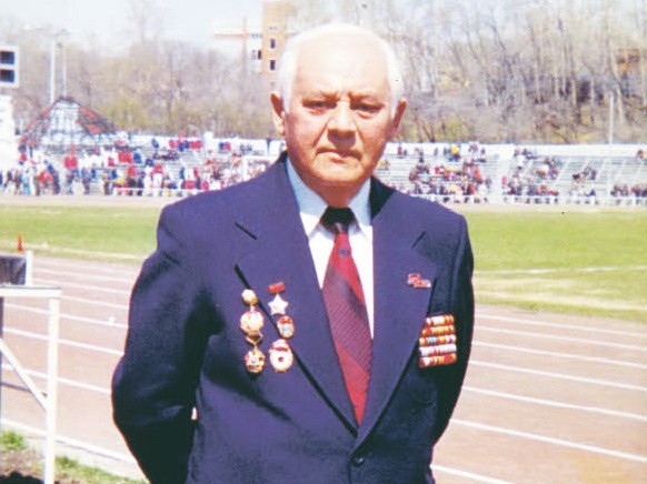 Ворошиловский стрелок, он же адвокат и знаток спорта