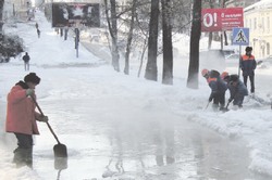 Отнюдь не весенние ручьи бежали на Амурском бульваре
