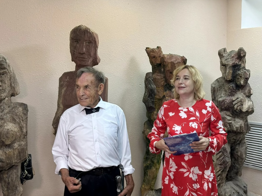 Работы Александра Реутова обрели выставочное пространство