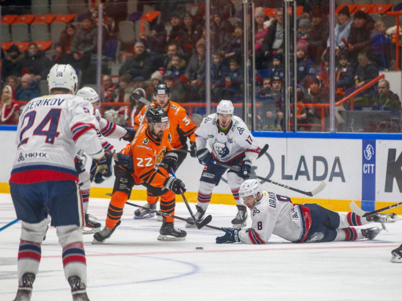 Первая дуэль с «Нефтехимиком» - в пользу «Амура»