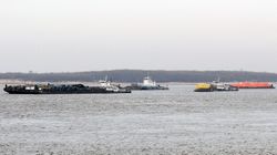 В речном порту «томатный» затор