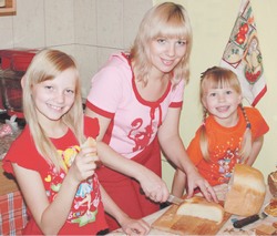 Хлеб едим на килограммы больше