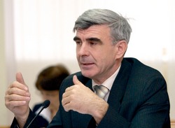 Александр Петров, депутат Законодательной думы Хабаровского края: "Закон,
который меняет жизнь"