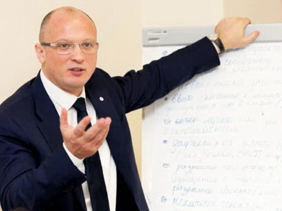 Город Юности нужно хвалить и строить